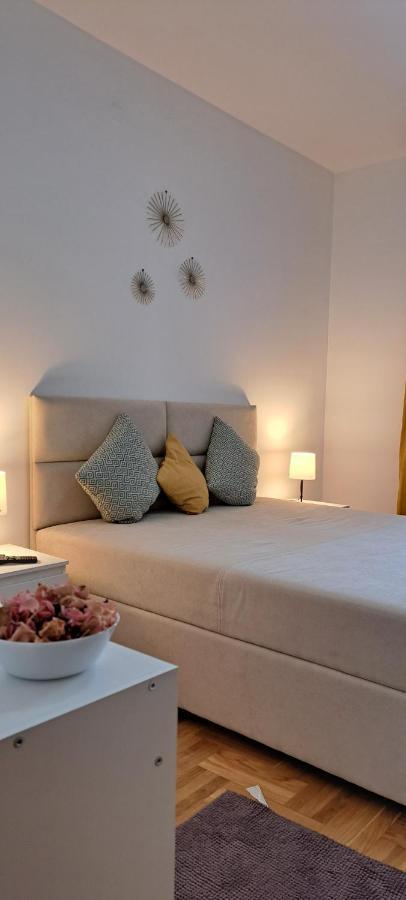 Vnv Apartment *