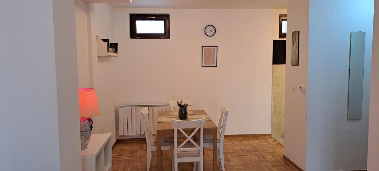 Vnv Apartment *